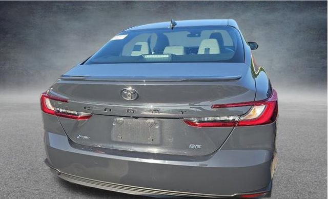 Used 2025 Toyota Camry SE FWD image 5