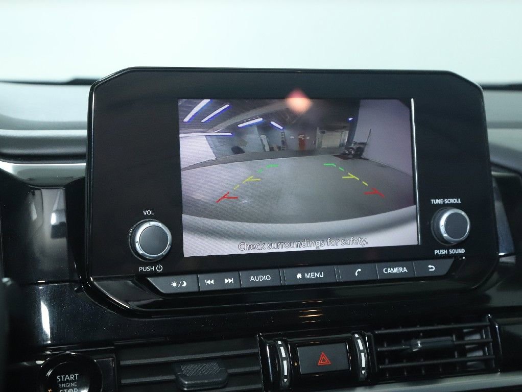 Certified 2025 Nissan Pathfinder SV AWD/4WD image 28