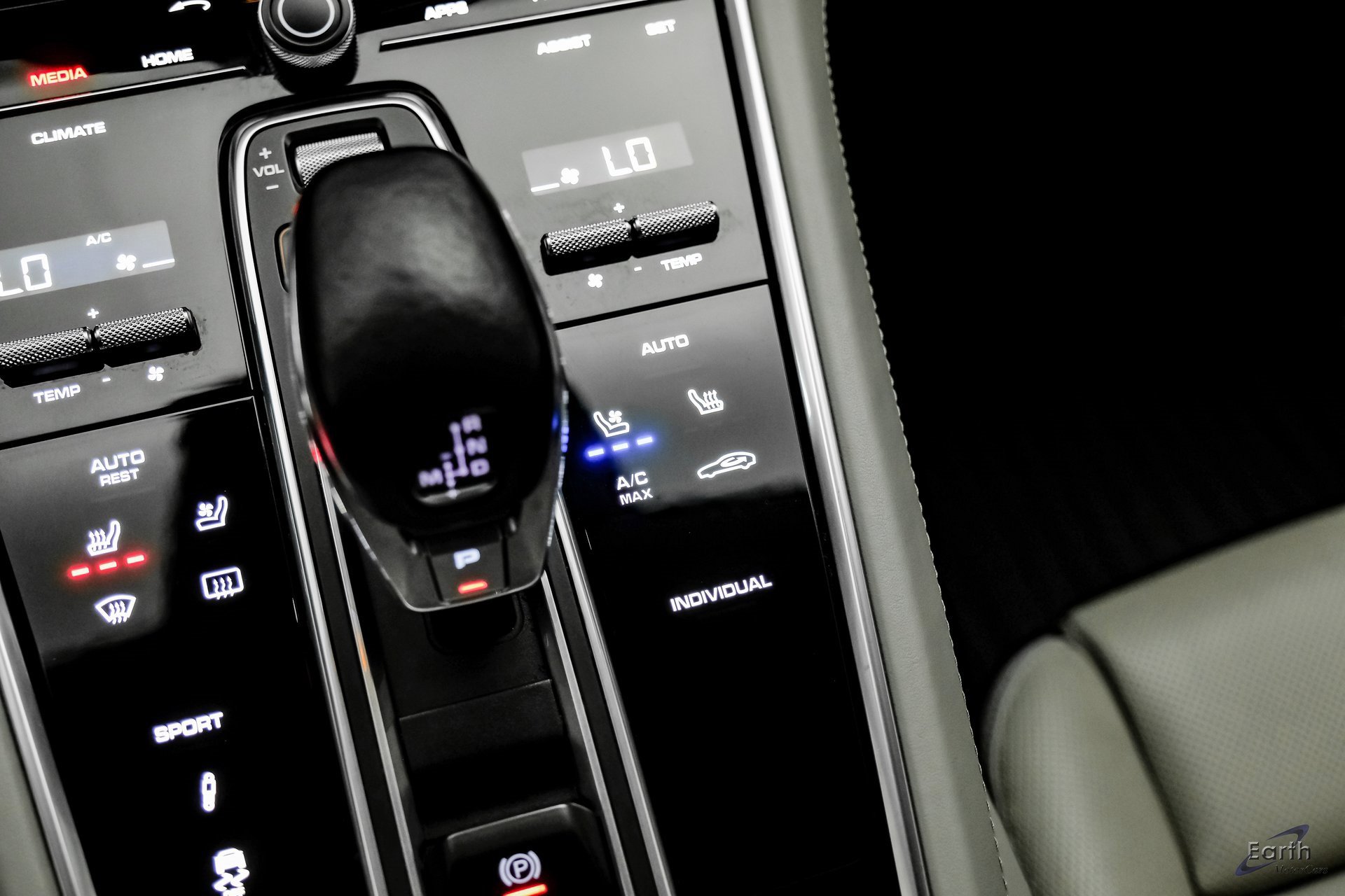 Used 2018 Porsche Panamera Turbo Sport Turismo image 57