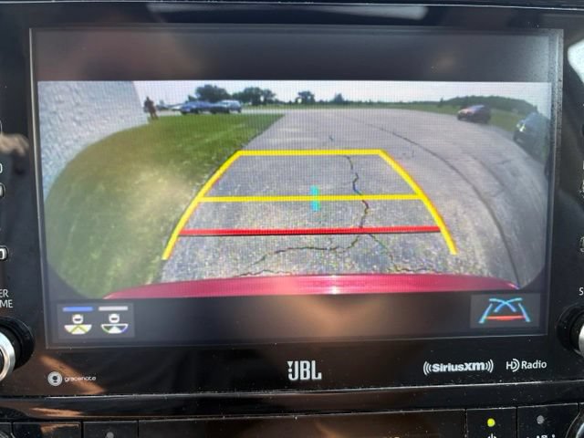 Used 2021 Toyota Highlander Limited AWD/4WD image 4