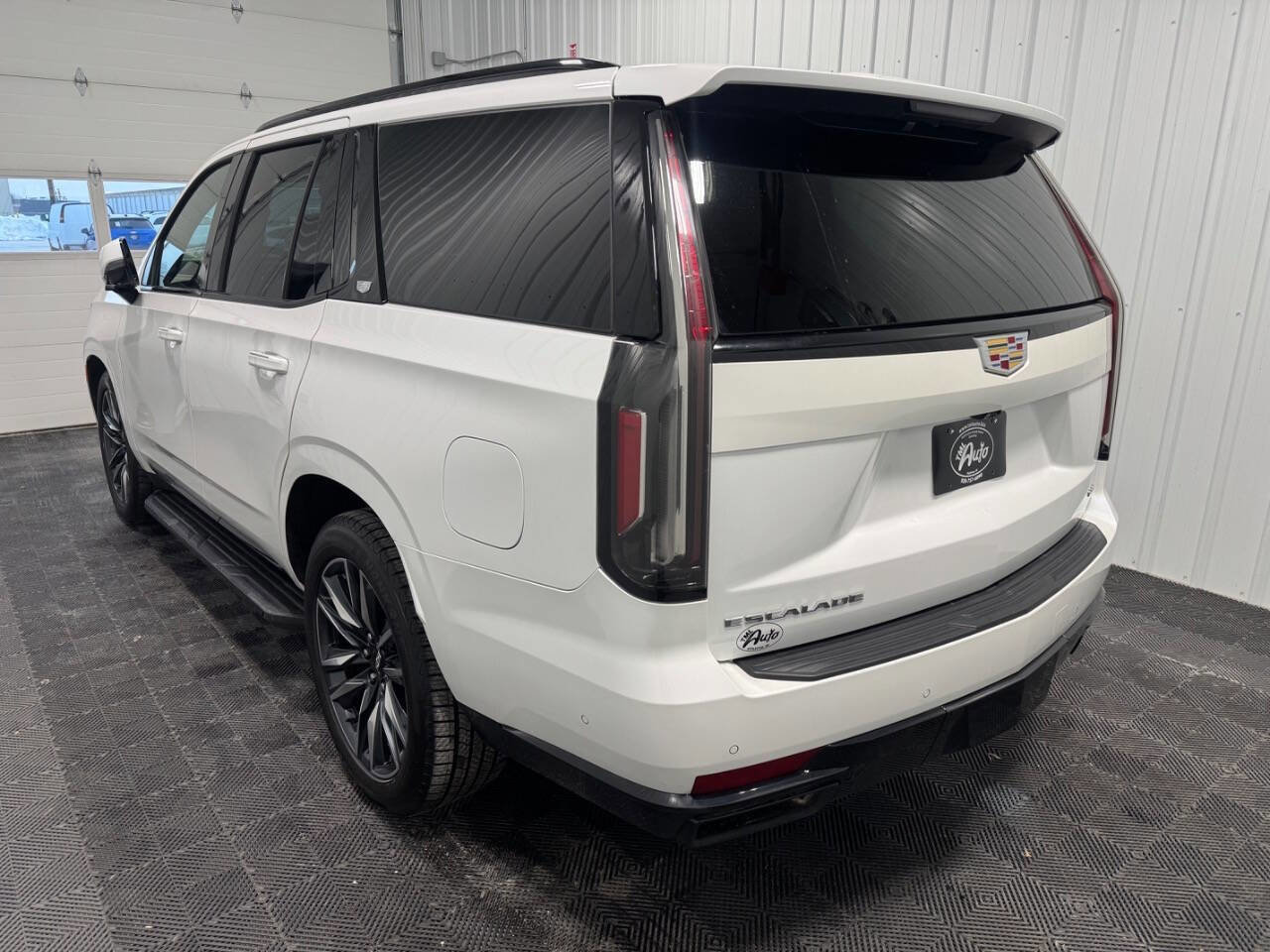 Used 2021 Cadillac Escalade Sport w/ Driver Assist Tech Package image 5