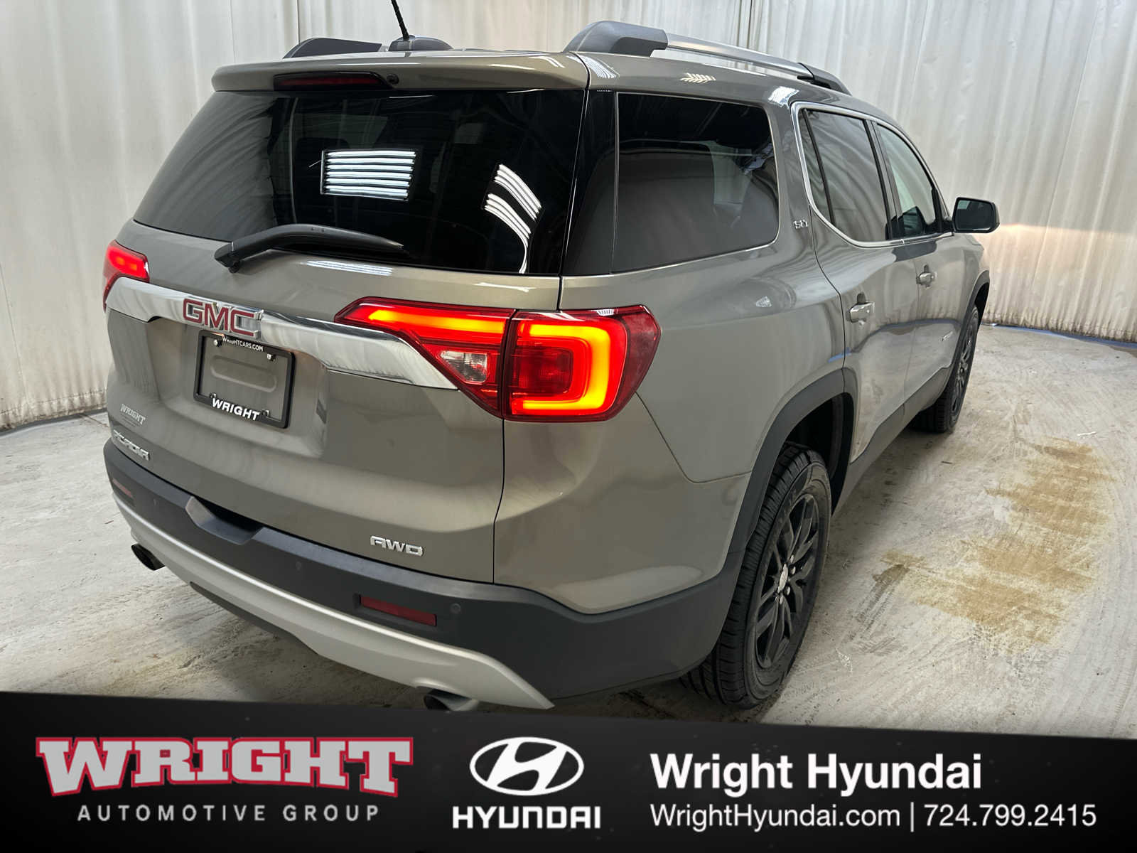 Used 2019 GMC Acadia SLT AWD/4WD image 6