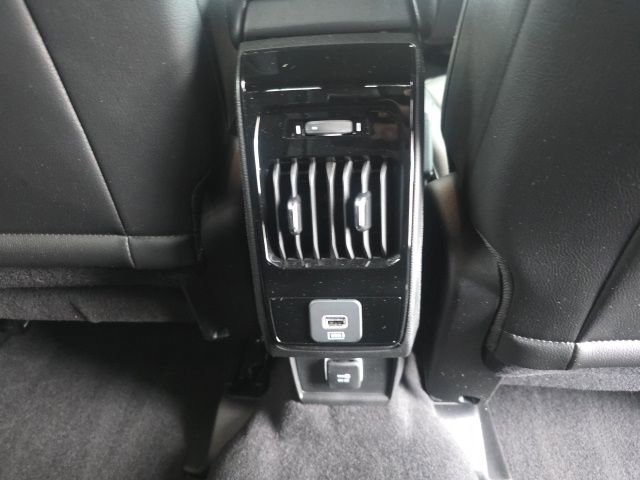 Used 2023 Jeep Compass Latitude image 14