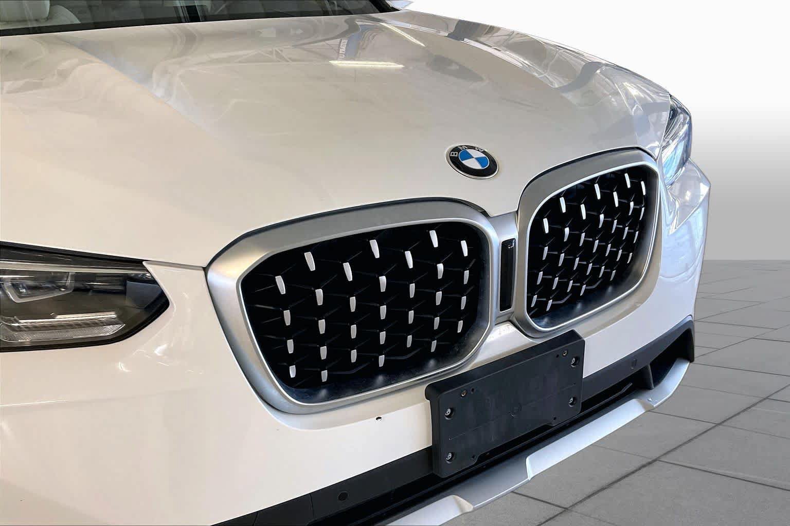 Used 2025 BMW X4 xDrive30i AWD/4WD image 30