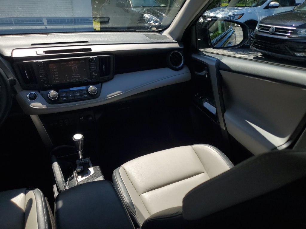 Used 2017 Toyota RAV4 Limited w/ Advanced Technology Package FWD image 17