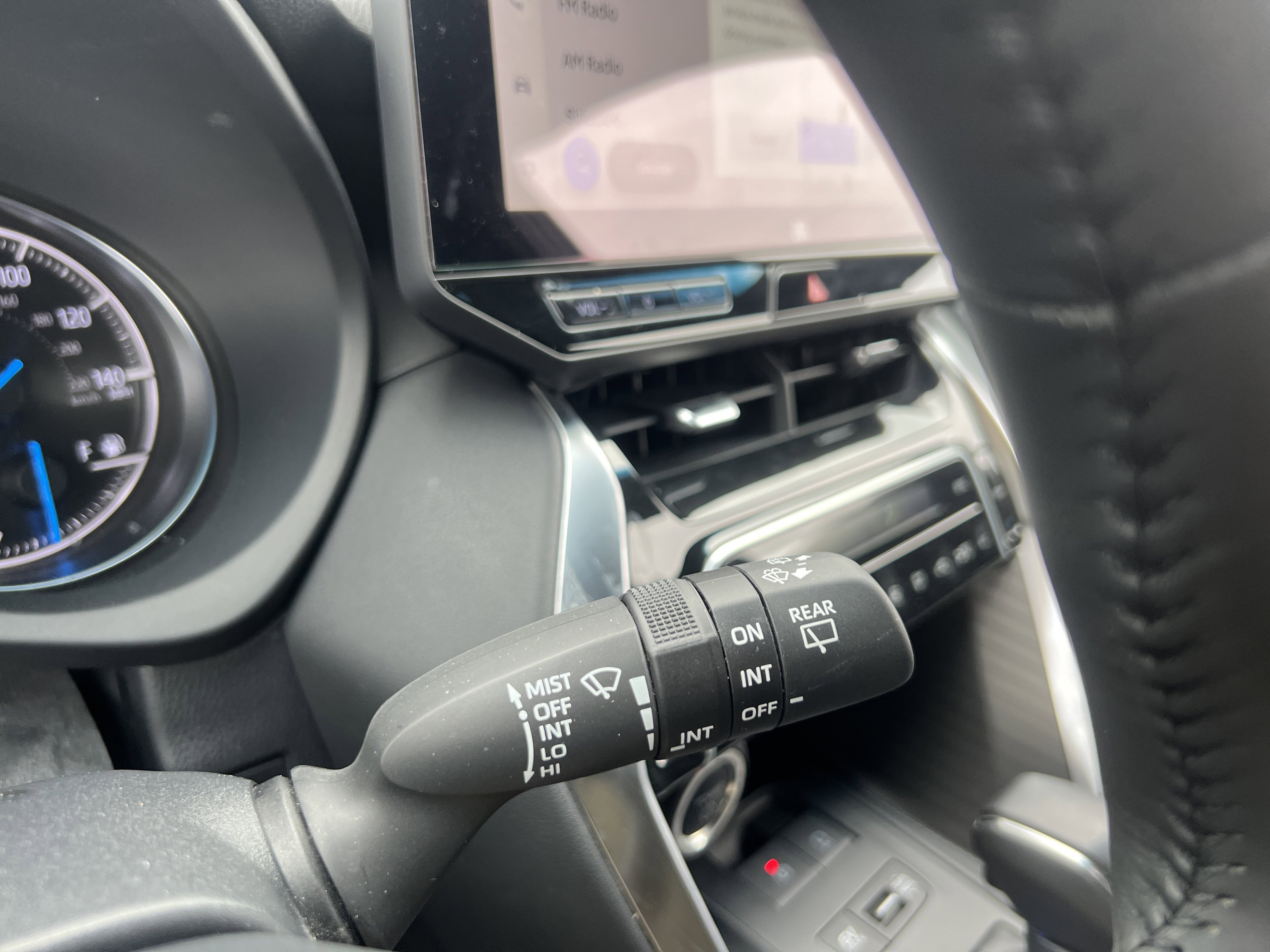 Certified 2024 Toyota Venza XLE image 34