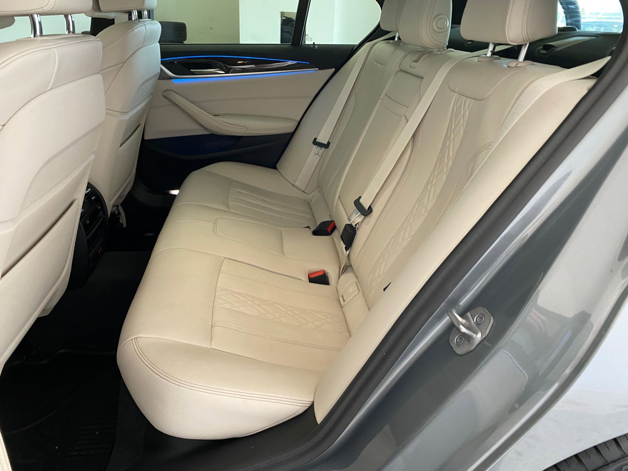 Certified 2023 BMW 530e xDrive w/ M Sport Package image 13