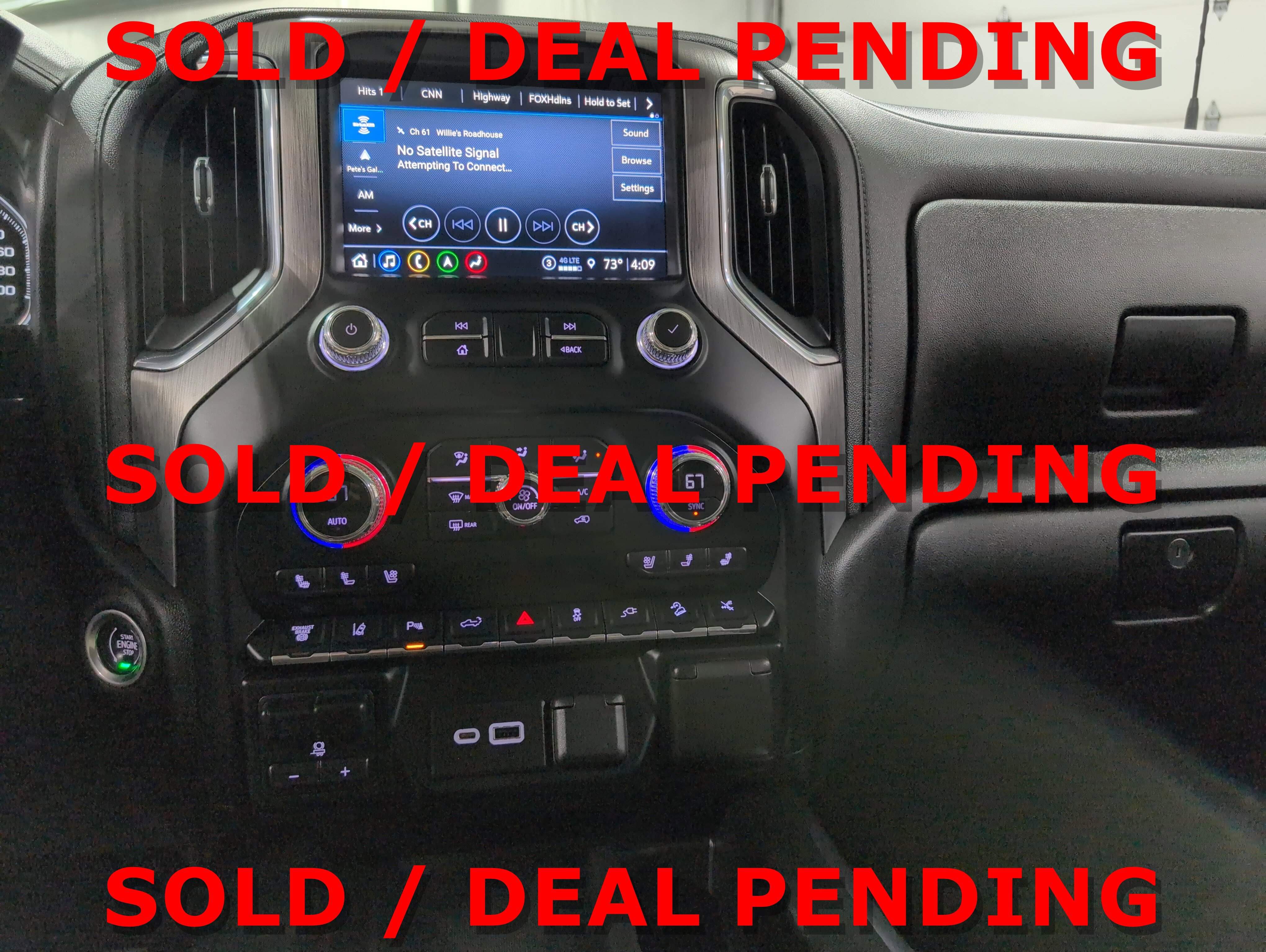Used 2022 GMC Sierra 2500 Denali w/ Denali Black Diamond Edition AWD/4WD image 15