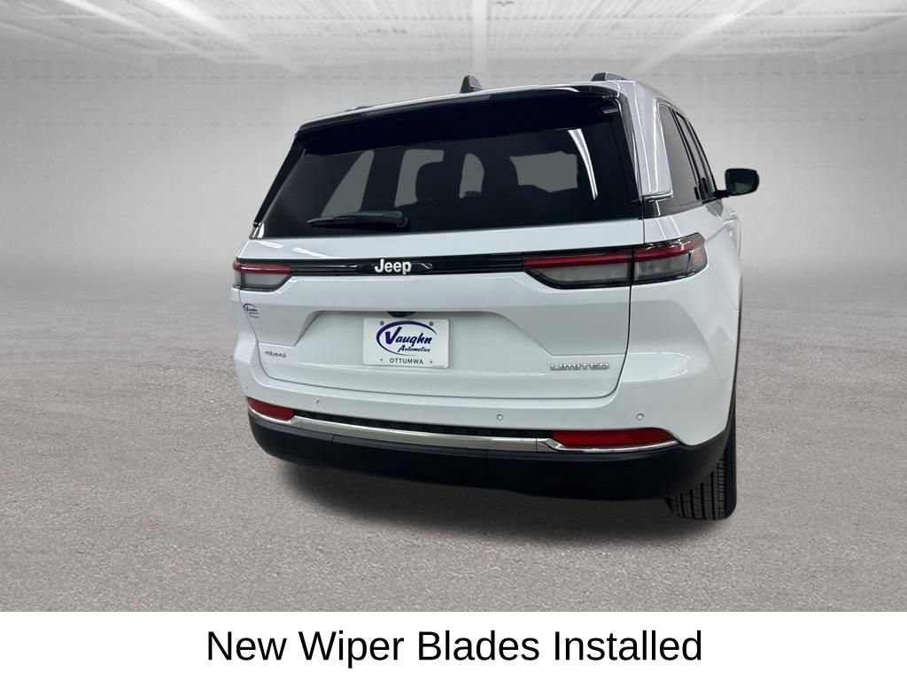 Used 2025 Jeep Grand Cherokee Limited image 12