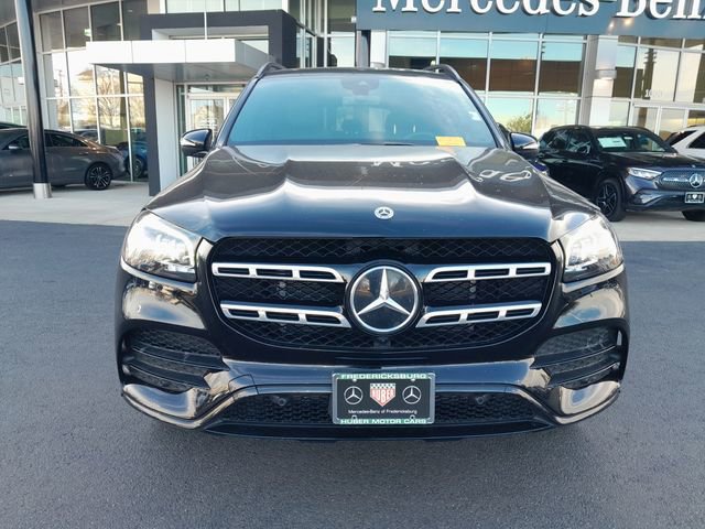 Used 2022 Mercedes-Benz GLS 450 4MATIC w/ AMG Line Exterior image 2