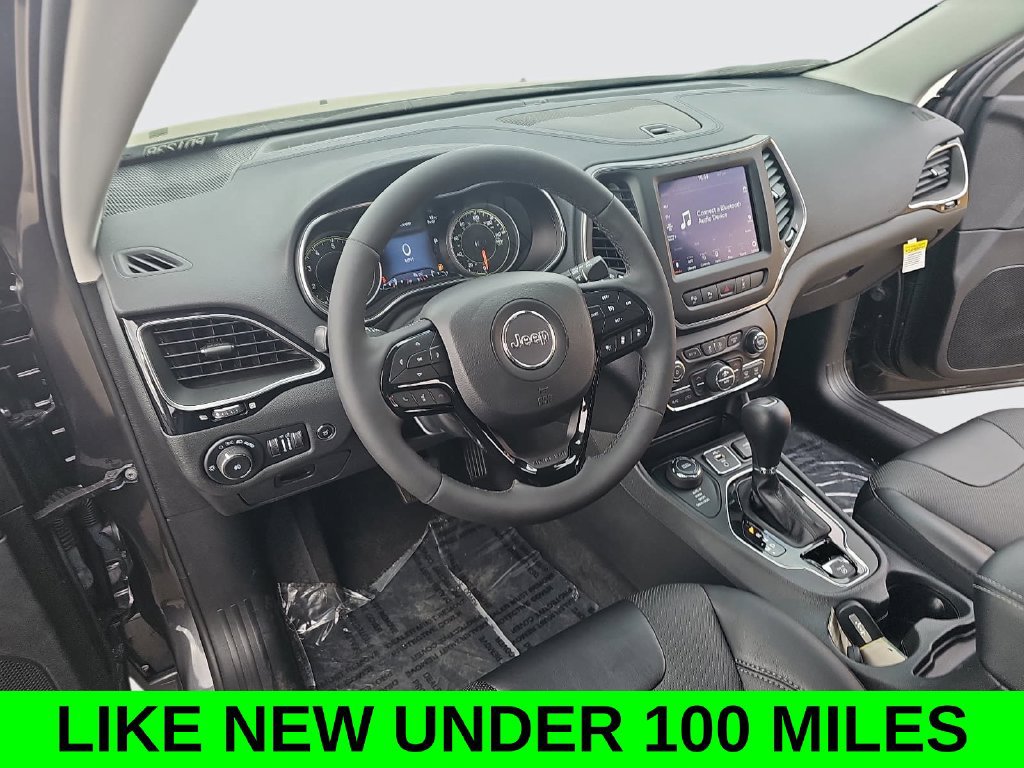Used 2023 Jeep Cherokee Altitude Lux AWD/4WD image 16