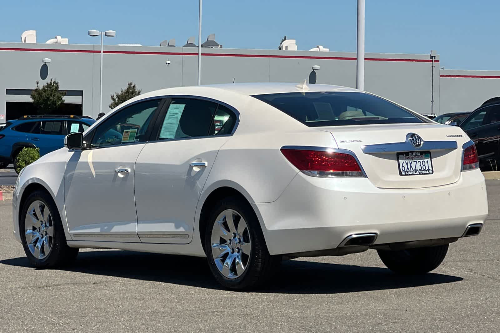 Used 2013 Buick LaCrosse Leather w/ Entertainment Package FWD image 7