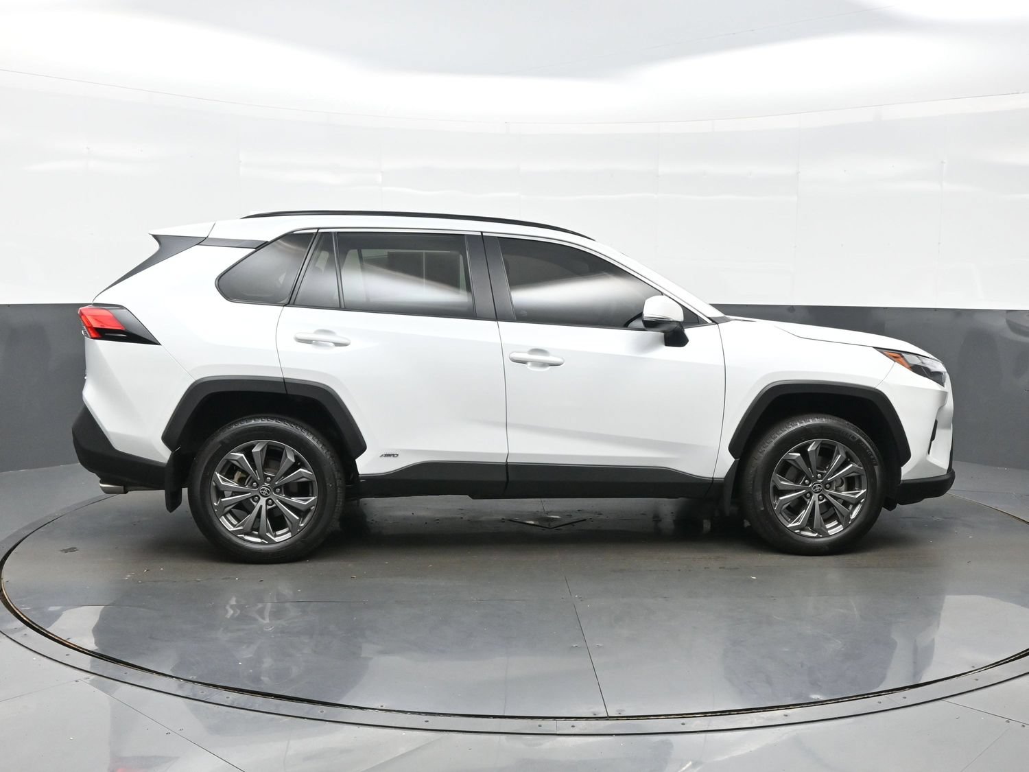 Used 2024 Toyota RAV4 XLE Premium w/ Weather Package AWD/4WD image 7