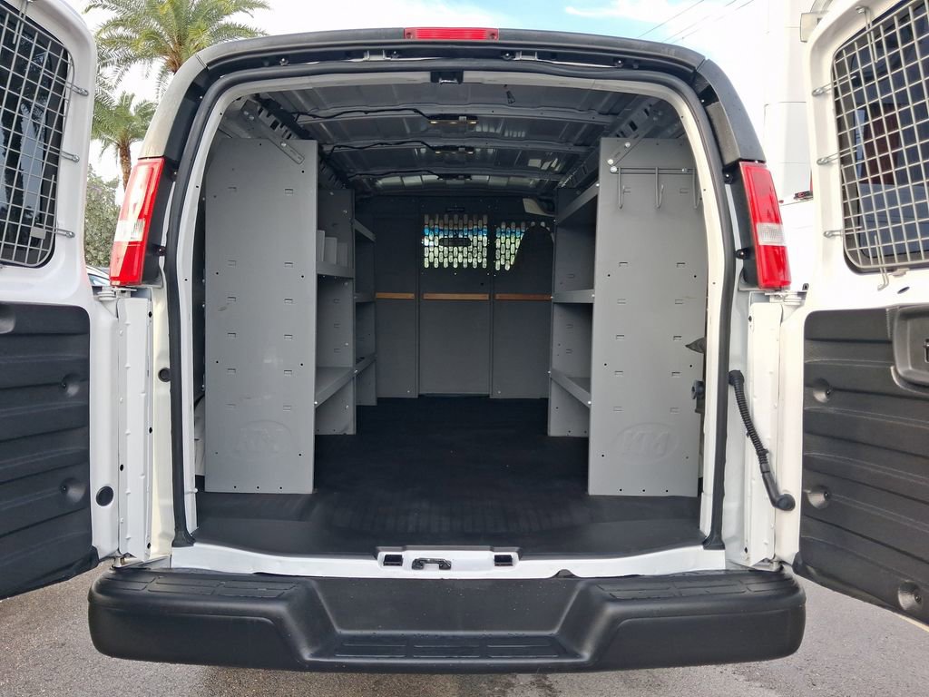 Used 2021 Chevrolet Express 2500 w/ Driver Convenience Package RWD image 7