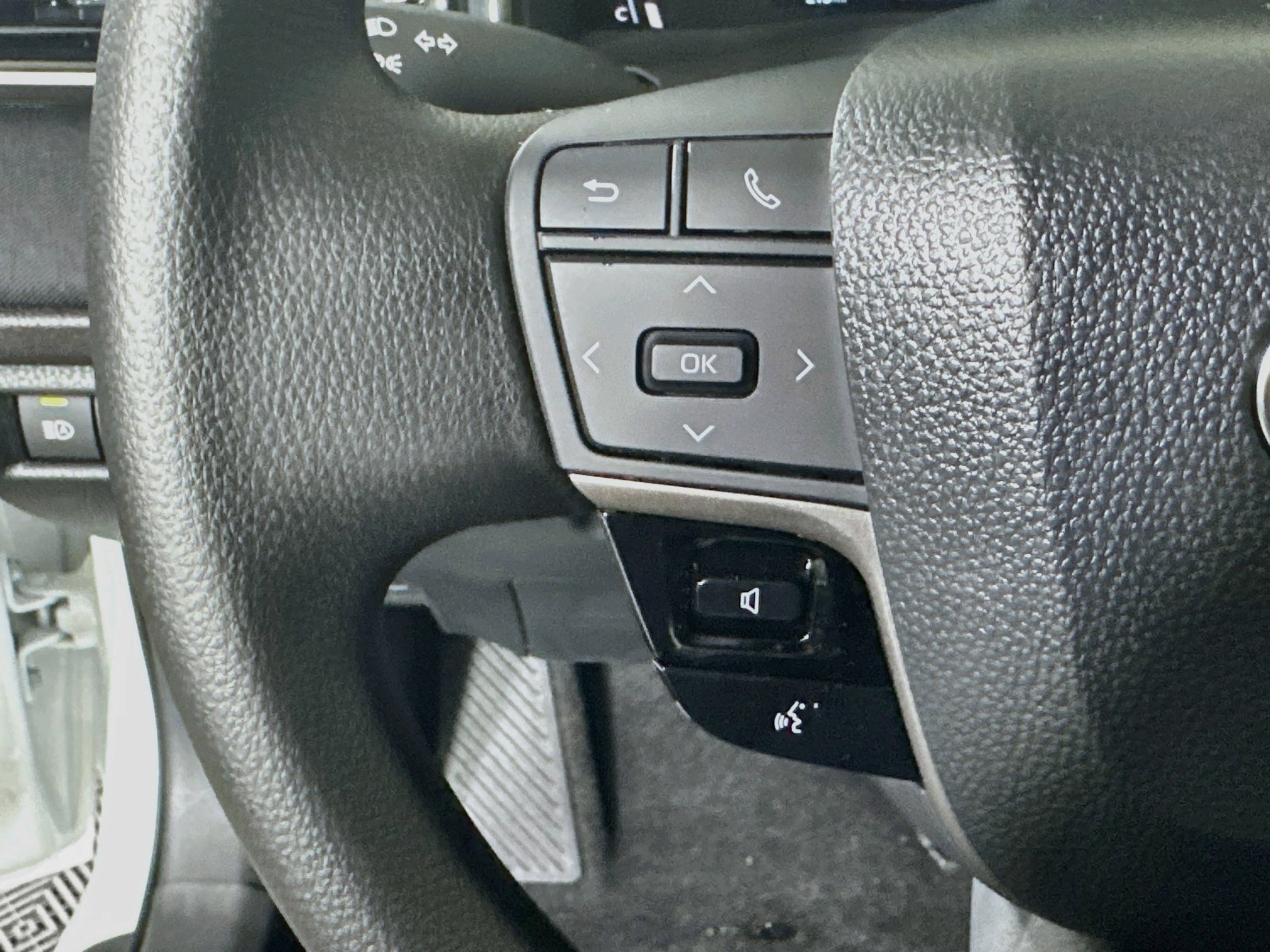 New 2026 Toyota Camry LE w/ Convenience Package FWD image 16