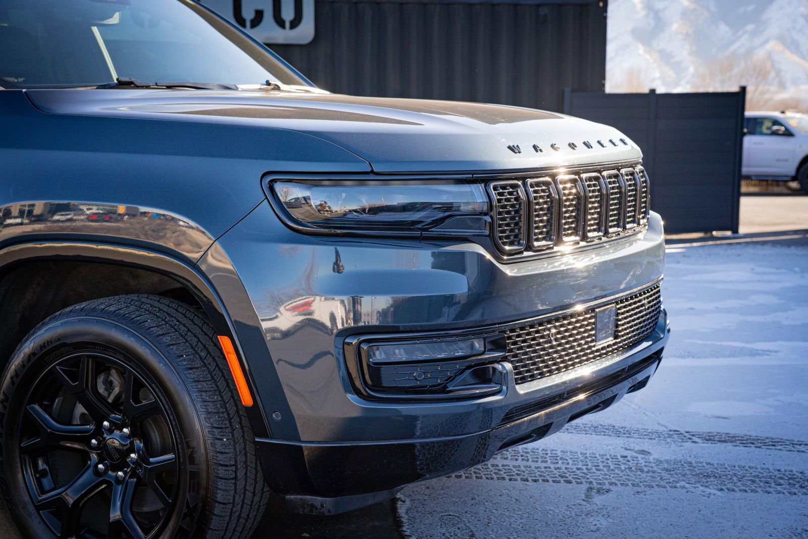 Used 2023 Jeep Wagoneer Series II image 3