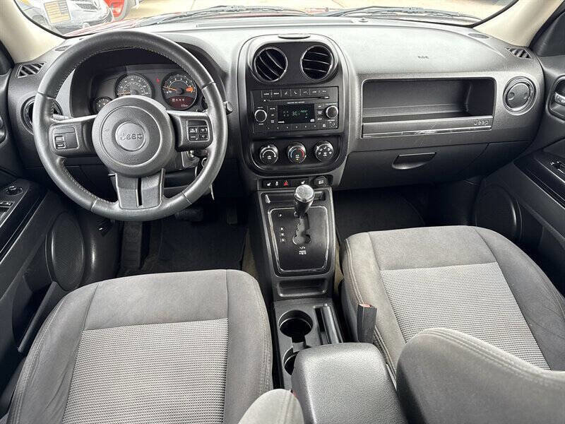 Used 2017 Jeep Patriot Latitude image 21