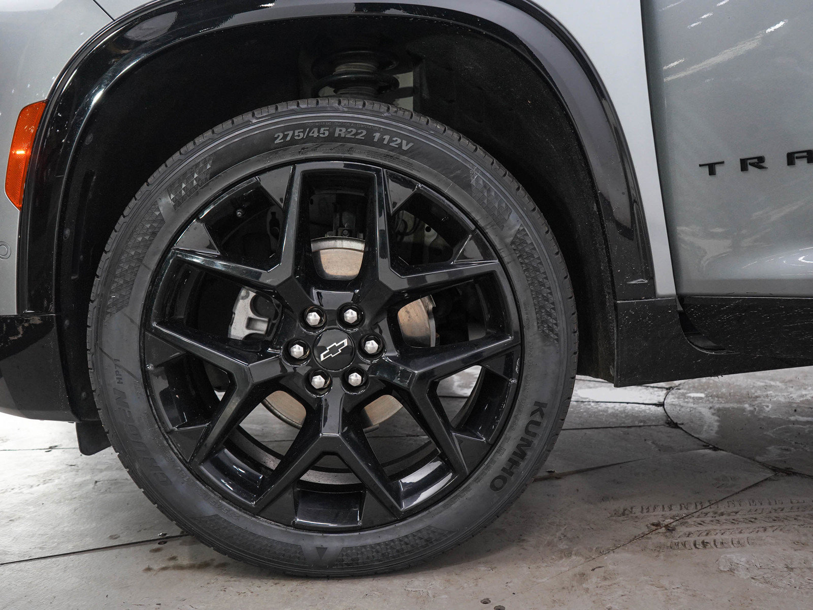 Used 2025 Chevrolet Traverse RS AWD/4WD image 32