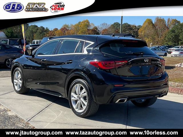 Used 2017 INFINITI QX30 FWD image 5