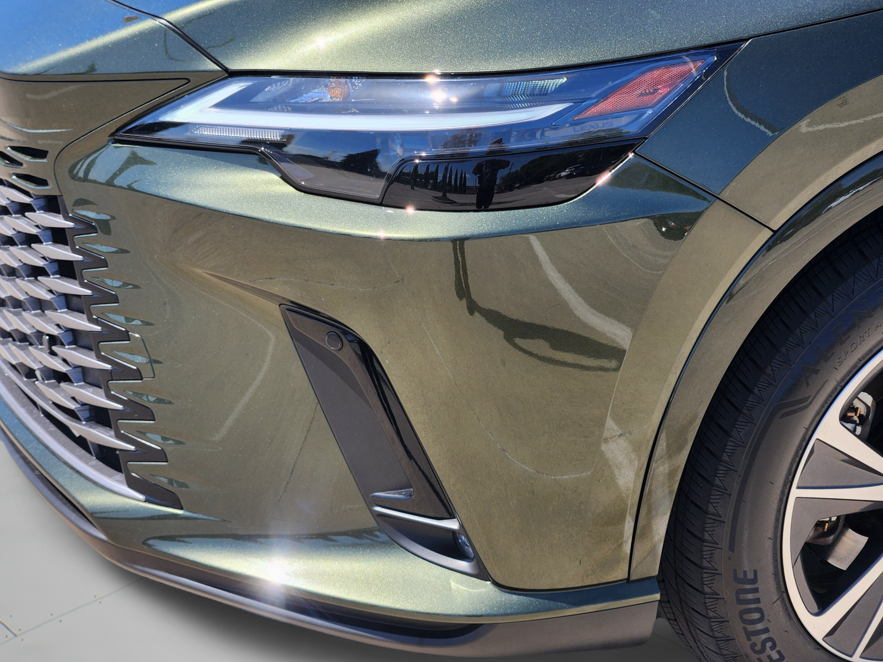 Used 2025 Lexus RX 350 Premium w/ Accessory Package (Z1) FWD image 34