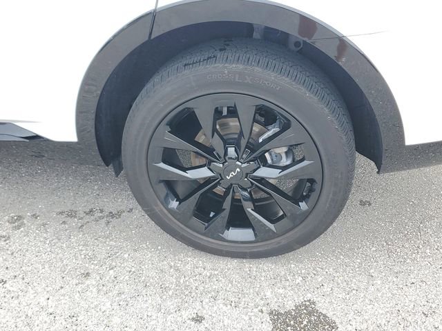 Certified 2023 Kia Sorento SX image 5