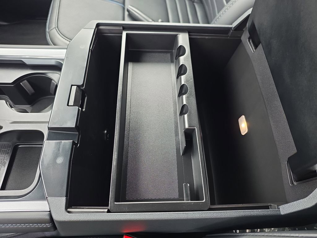 Used 2025 Ford F250 Platinum image 41