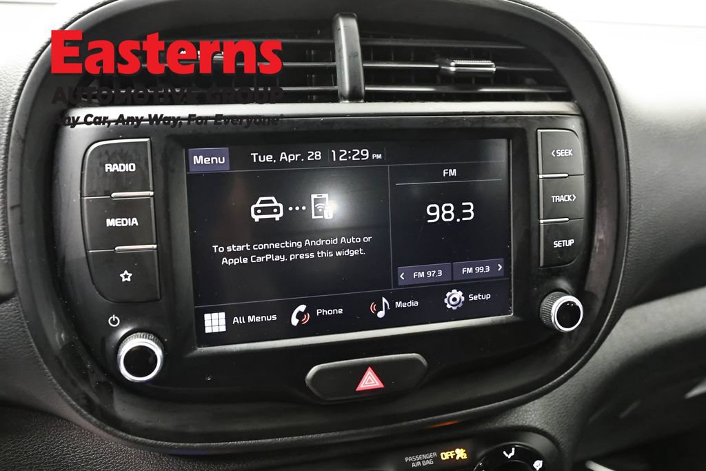 Used 2023 Kia Soul LX w/ Option Group 015 FWD image 19