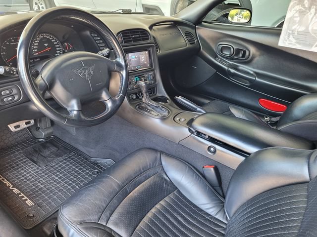 Used 2002 Chevrolet Corvette Convertible w/ Preferred Equipment Group2 RWD image 16