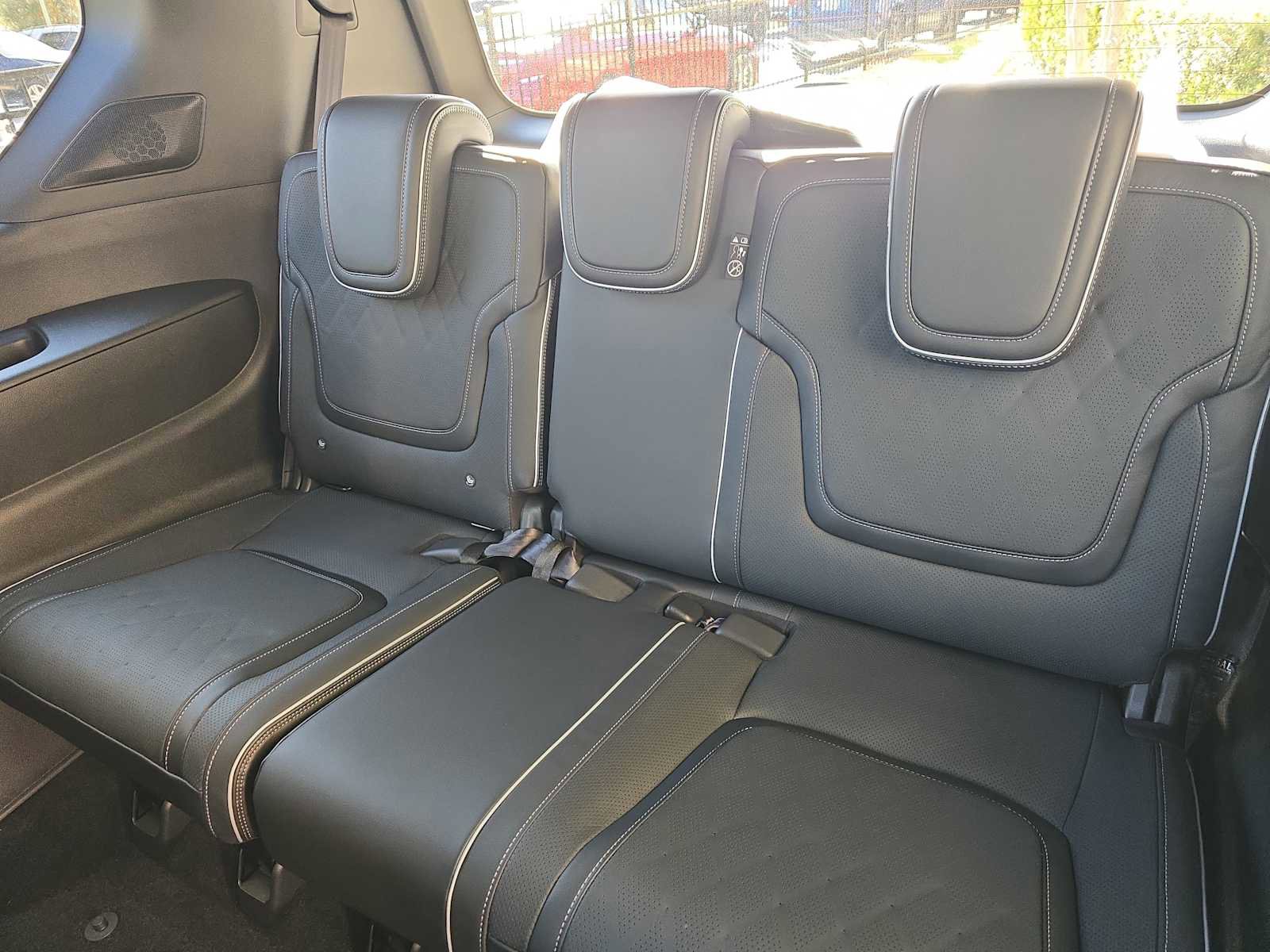 New 2026 INFINITI QX80 Autograph w/ Premium Cargo Package image 11