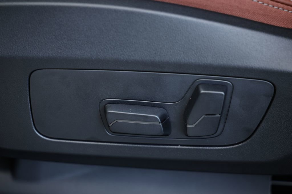 New 2026 BMW X1 xDrive28i w/ Technology Package image 22