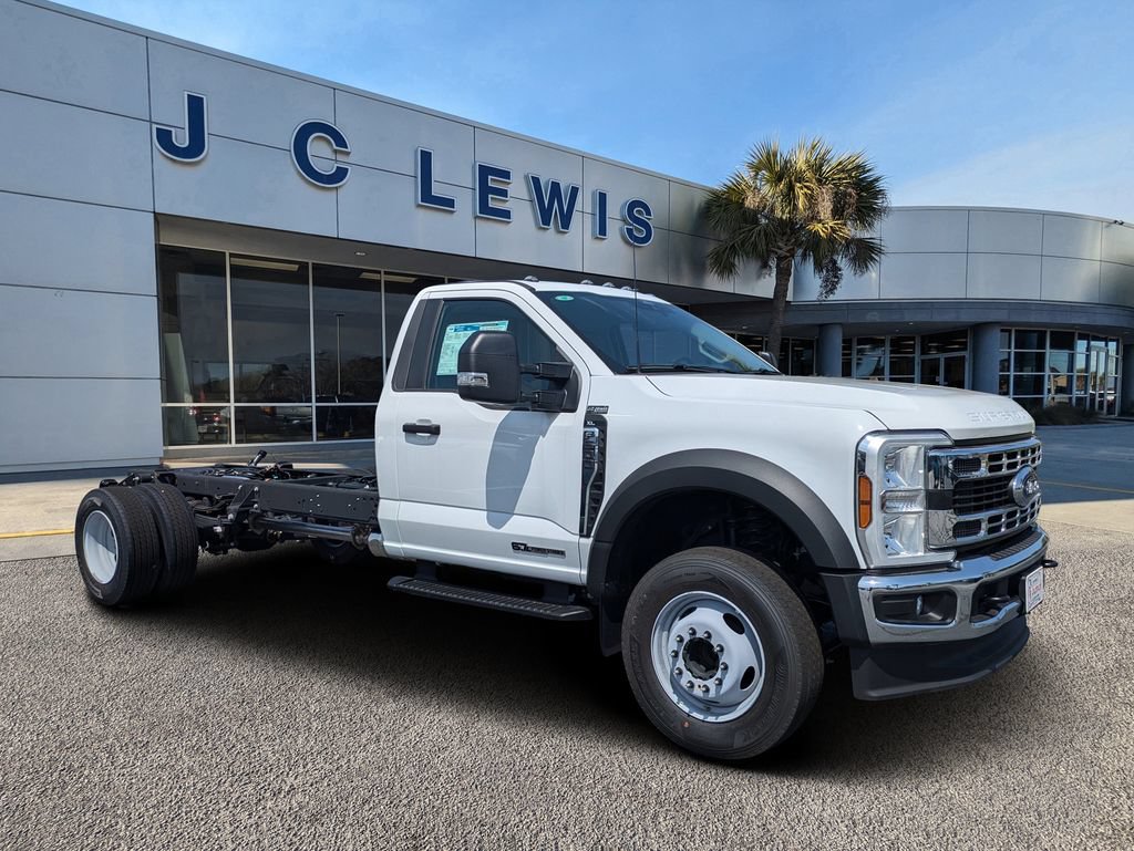 Used 2025 Ford F600 2WD Regular Cab Super Duty w/ XL Chrome Package