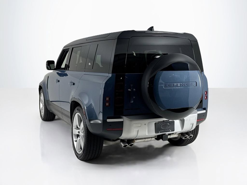 Used 2024 Land Rover Defender 110 SE AWD/4WD image 3