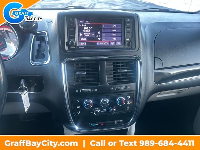 Used 2019 Dodge Grand Caravan SXT image 18