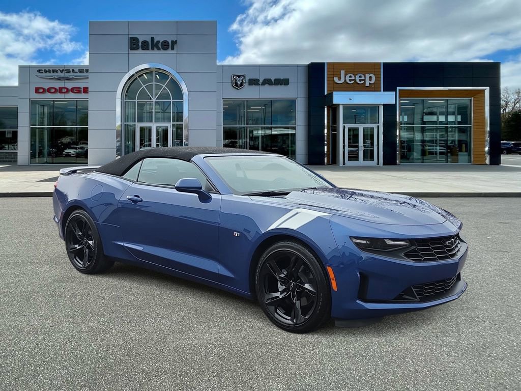 Used 2024 Chevrolet Camaro LT w/ Technology Package image 1