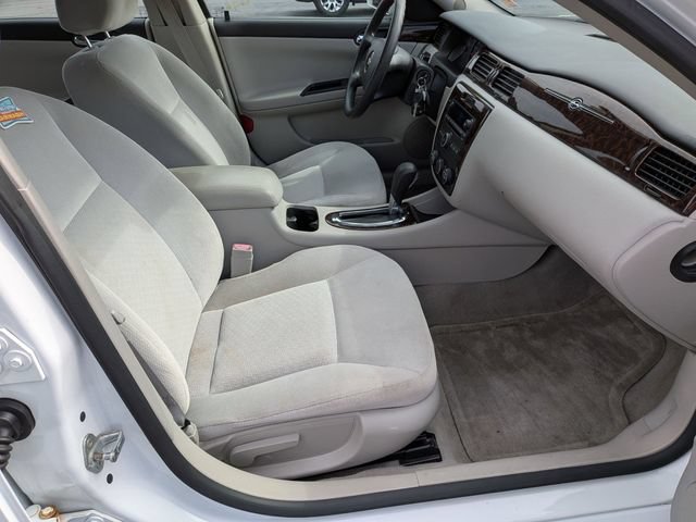 Used 2016 Chevrolet Impala Limited LS FWD image 32