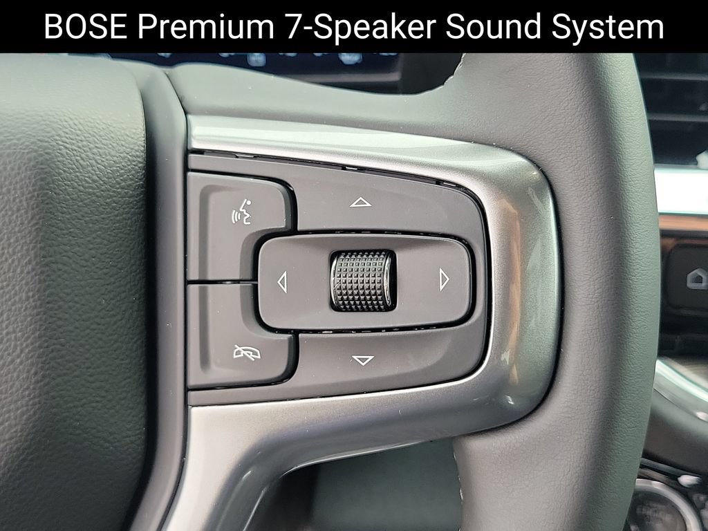 Used 2025 Chevrolet Silverado 2500 LTZ w/ LTZ Convenience Package AWD/4WD image 17