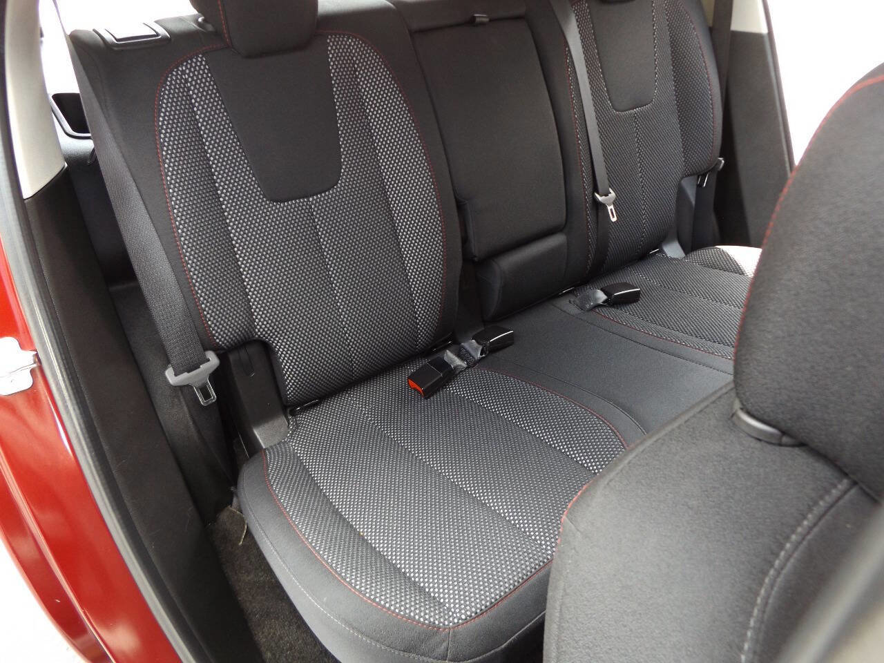 Used 2017 Chevrolet Equinox LT w/ Convenience Package image 23