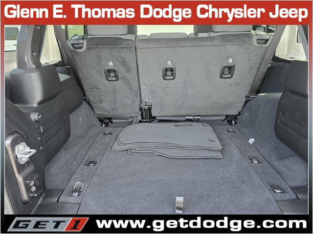 Used 2025 Jeep Wrangler Sport S image 29