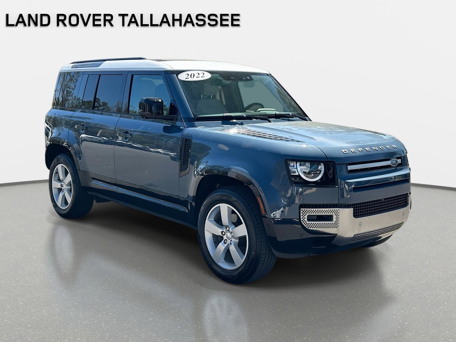 Used 2022 Land Rover Defender 110 S image 4