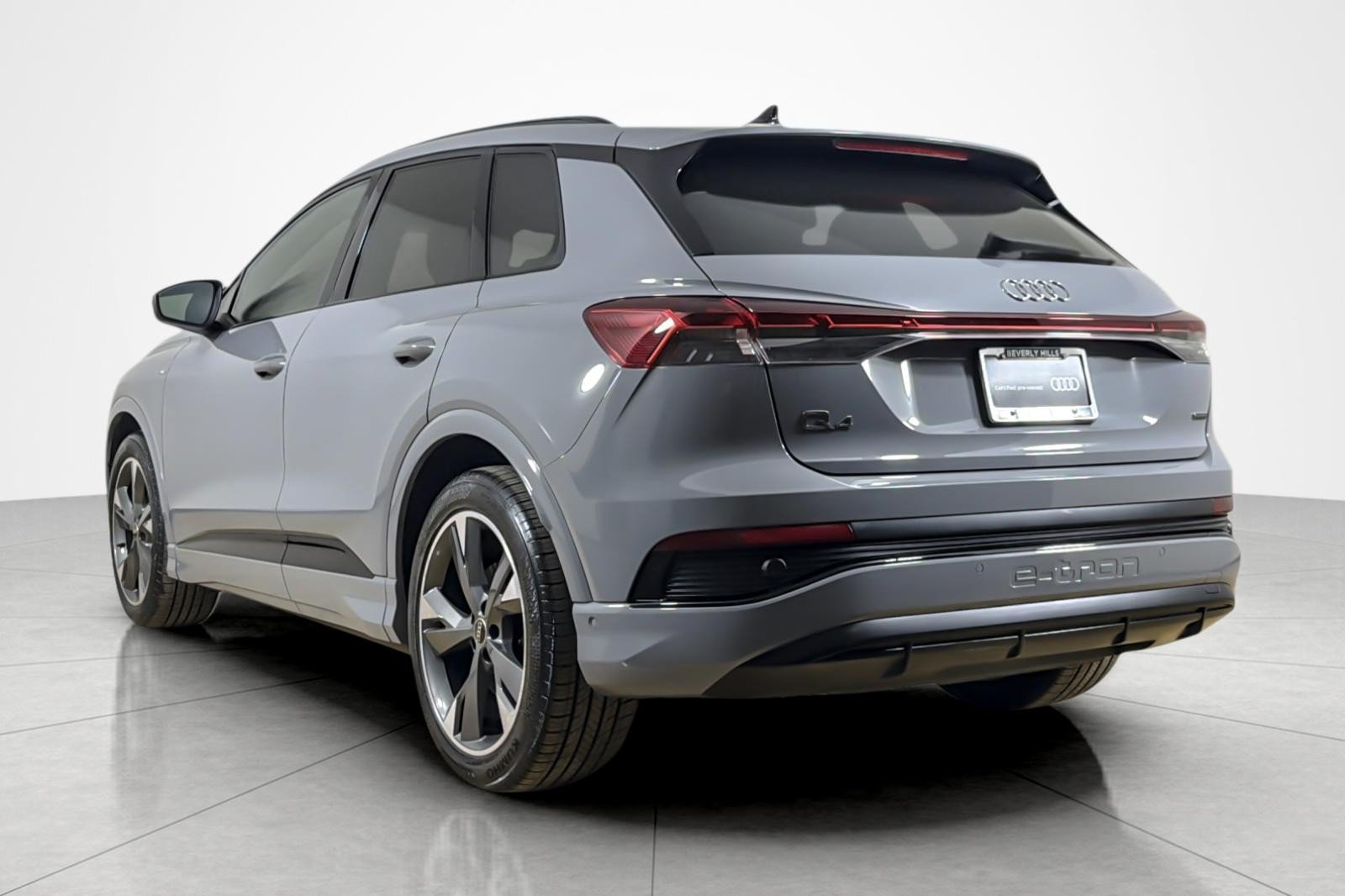 Certified 2024 Audi Q4 e-tron Premium Plus w/ Premium Plus AWD/4WD image 3
