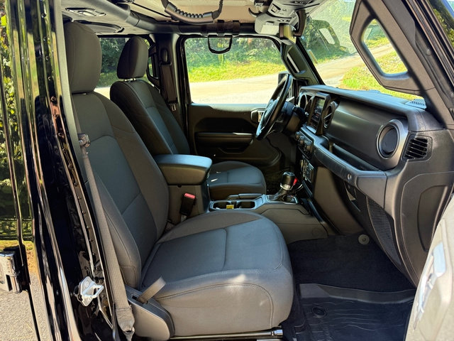 Used 2021 Jeep Gladiator Sport AWD/4WD image 20