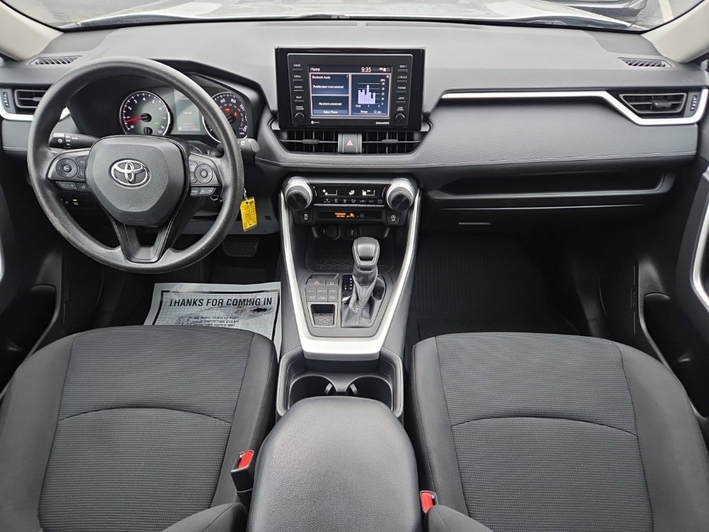 Used 2021 Toyota RAV4 LE image 24
