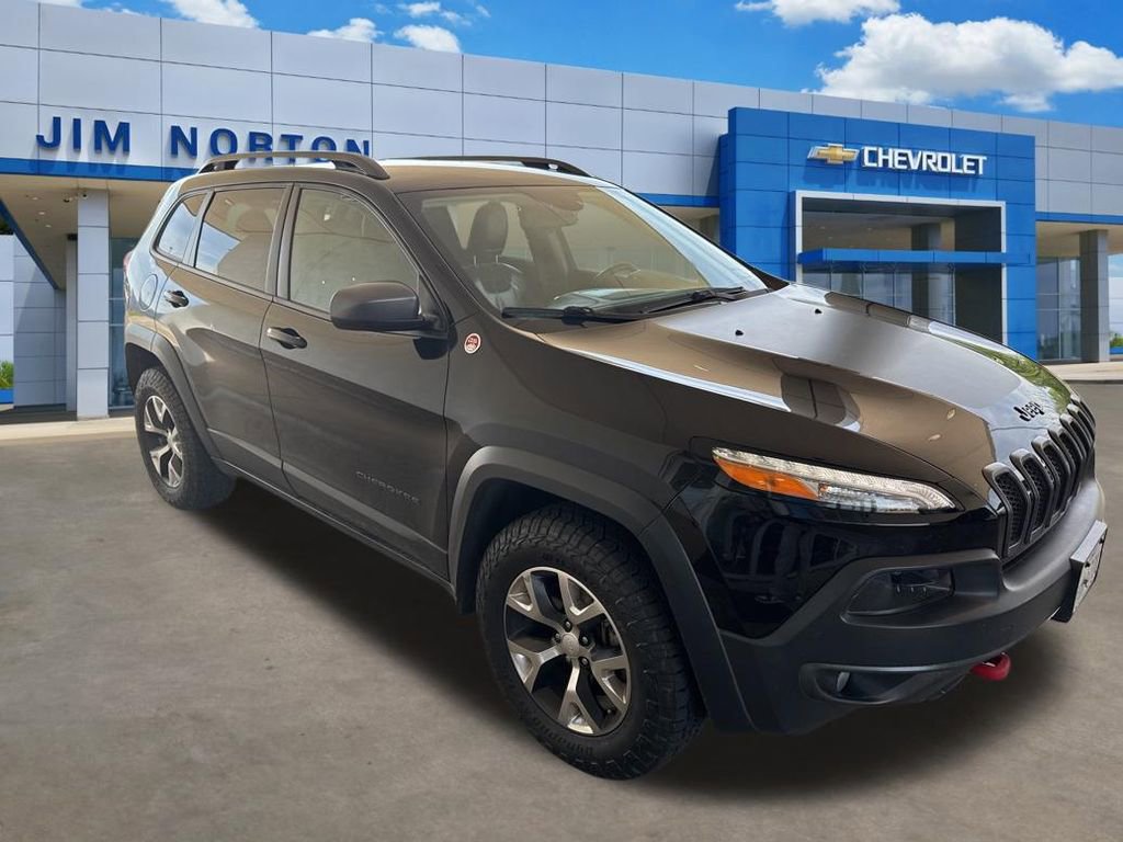 Used 2017 Jeep Cherokee Trailhawk image 1