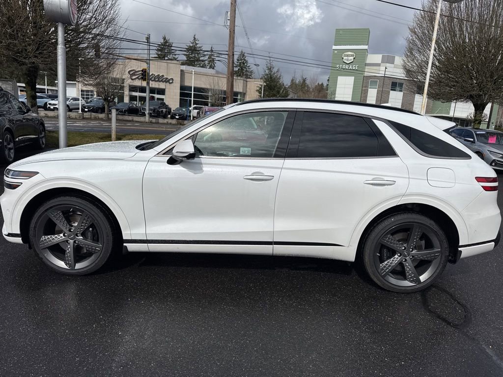 Used 2025 Genesis GV70 2.5T w/ Sport Prestige Package image 4