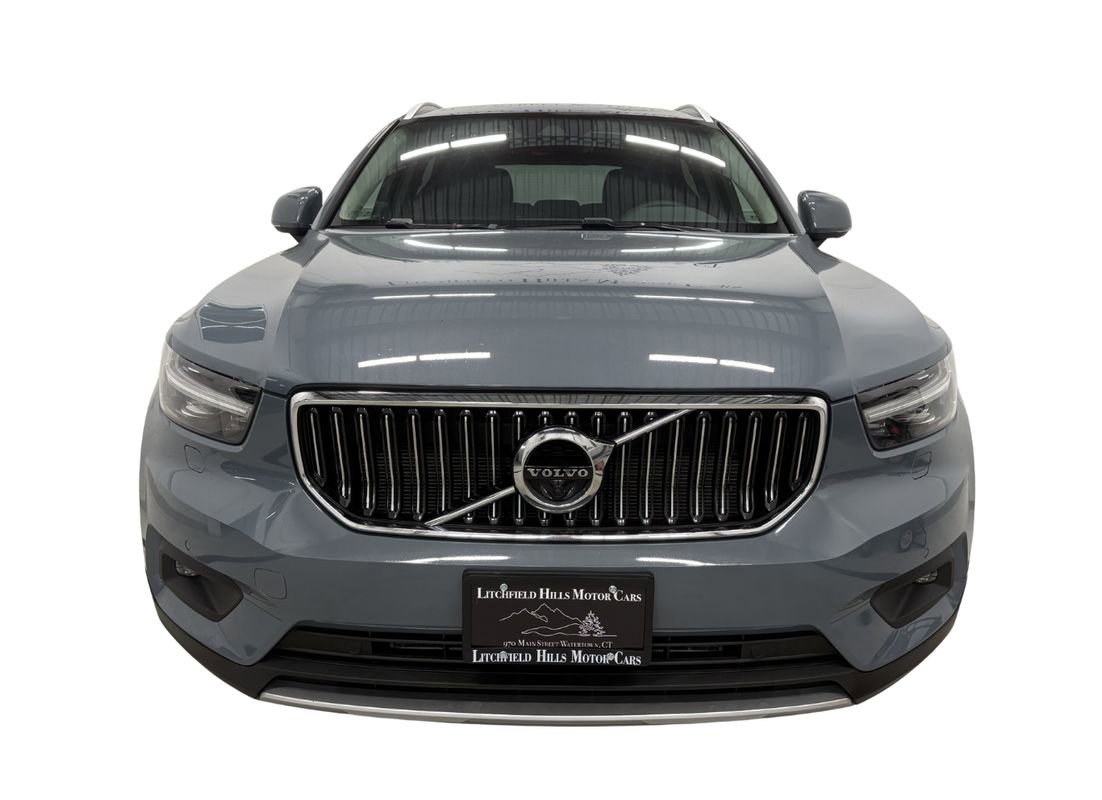 Used 2021 Volvo XC40 T5 Inscription w/ Advanced Package image 9
