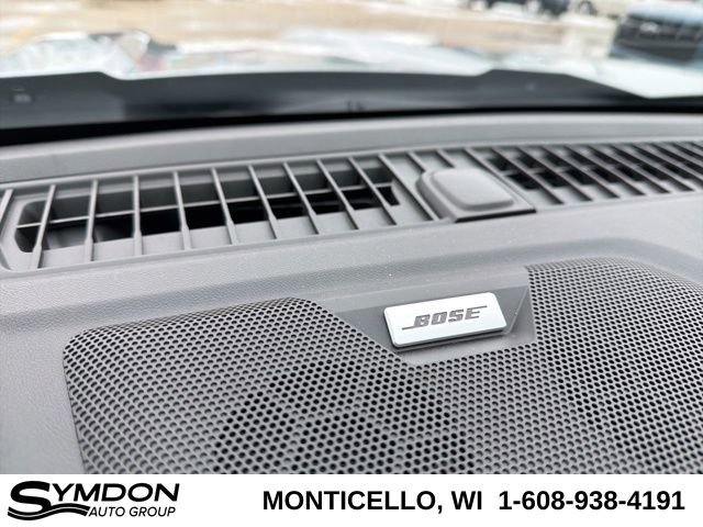 Used 2025 Chevrolet Colorado Z71 w/ Technology Package image 16