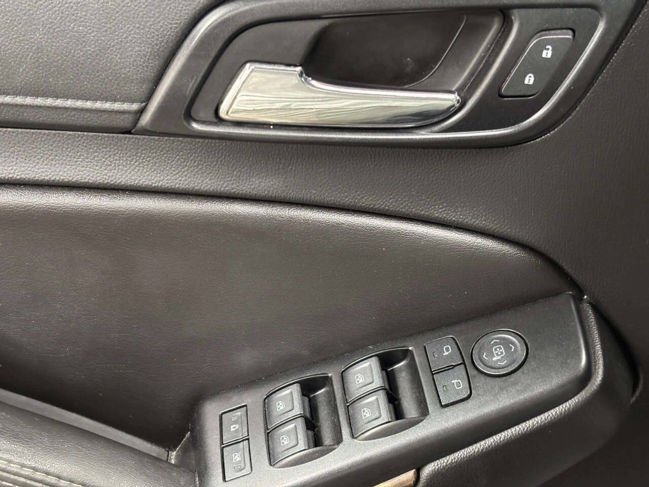 Used 2018 Chevrolet Tahoe LT AWD/4WD image 28