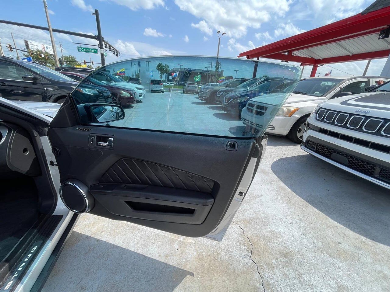Used 2012 Ford Mustang Premium RWD image 13