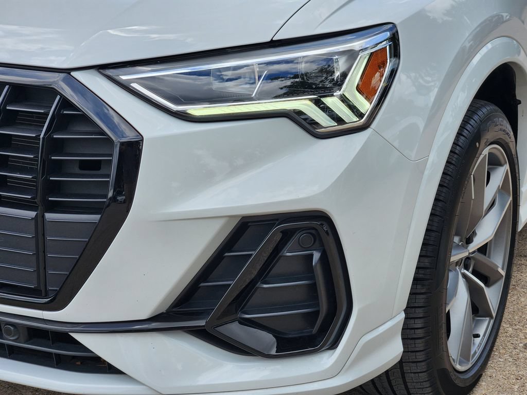Certified 2023 Audi Q3 2.0T Premium Plus w/ Premium Plus Package AWD/4WD image 12