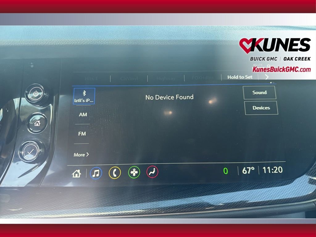 Used 2023 Buick Envision Essence image 32